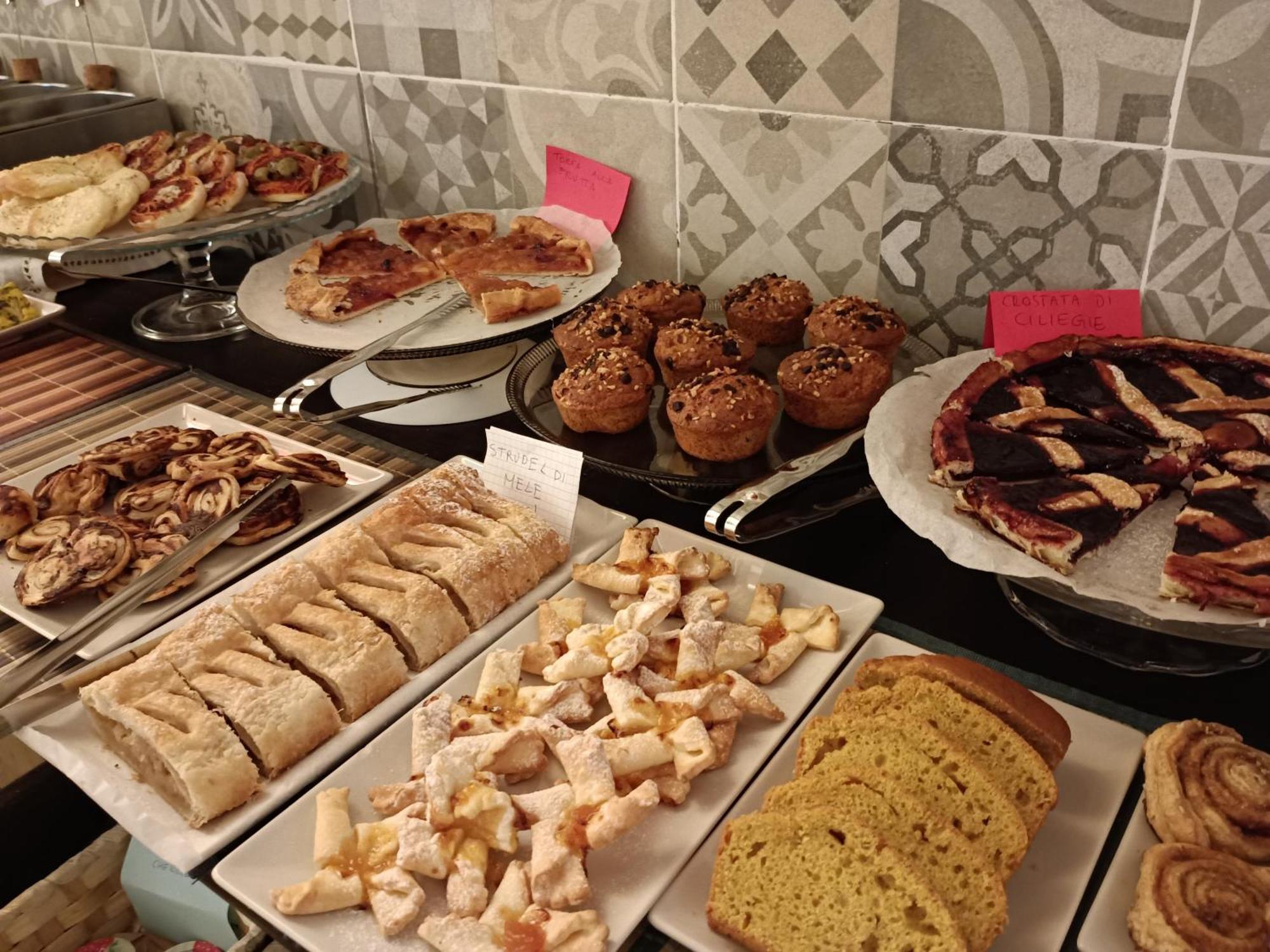 Vegan B&B Meuble Adriana Сирмионе Экстерьер фото